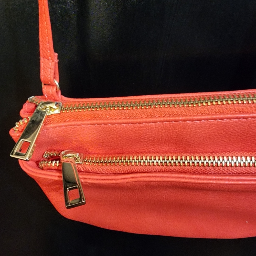 Coral purse